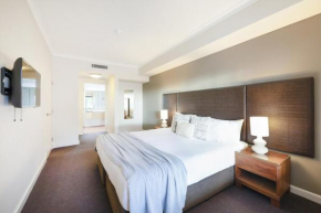 Resort Escape King Bed Pool Balcony